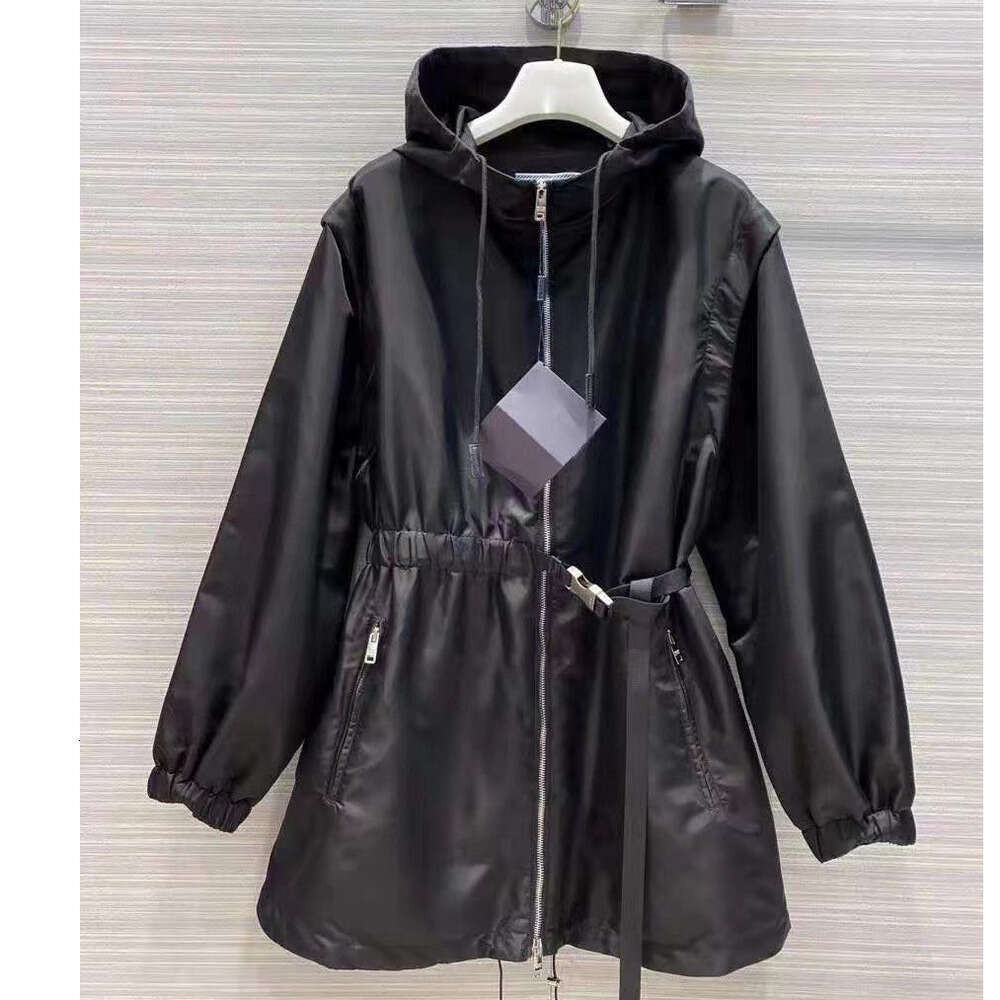 Designer Trenchcoat Women Spring Autumn Jacket Trench Coat Long Sleeves Detachable Desig Slim Fit Waist Cinching Windbreaker Jackets Womens Cloth