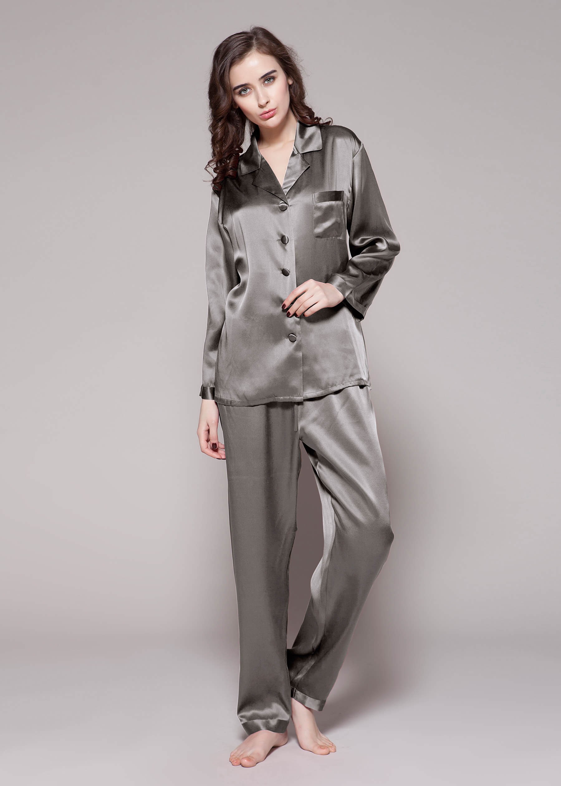 LILYSILK Pyjama Femme En Soie Gris Foncé Revers Crantés, Boutons Enveloppés De Soie 100% Soie Pure Maintient L'Hydratation Pour Mieux Dormir L