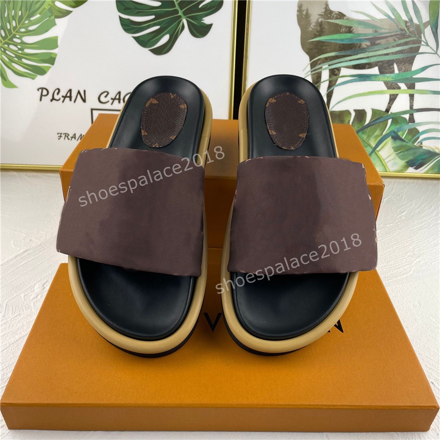 Slipper Women Men Summer Sandals Beach Slides Pantoufles Woman Slippers Ladies Flip Flops Mules Office Sliders Platform Shoes Stylish Print Solid