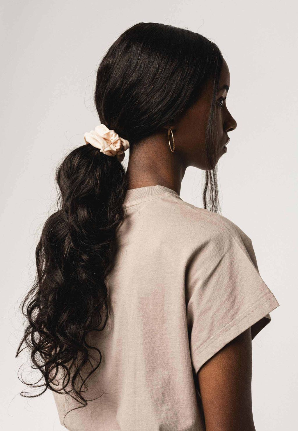 Scrunchie AJITHA - Haargummi aus Bio-Baumwolle oat one size