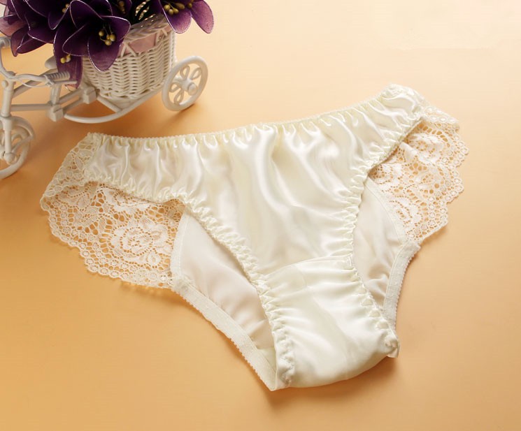 Livraison Gratuite en gros Hot Pure Soie Dentelle Culotte Femmes 100% Soie Mulberry Sexy Taille Basse Mémoires Sous-vêtements