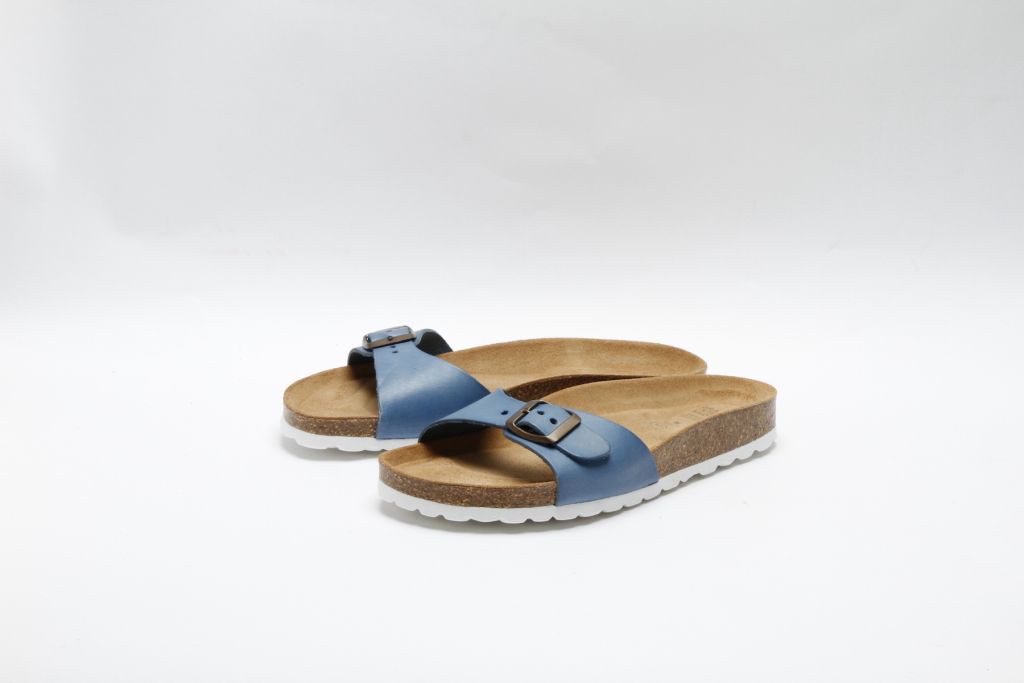 Linda Pantolette Sky 42