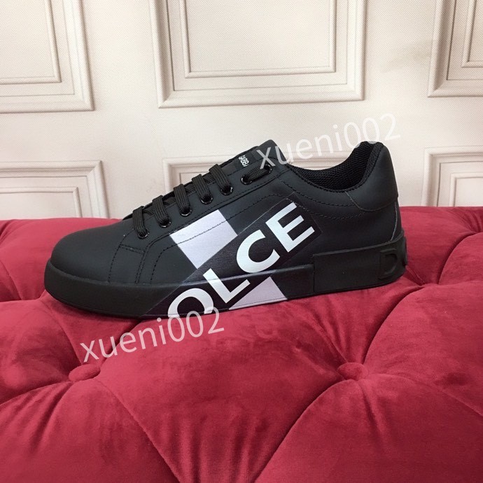 Top Quality Casual Shoes boots Men Womens Luxury Sneaker Cow Leather Designers Bee Pattern Bottom Tiger Red Stripes Sports White Designer Trainer