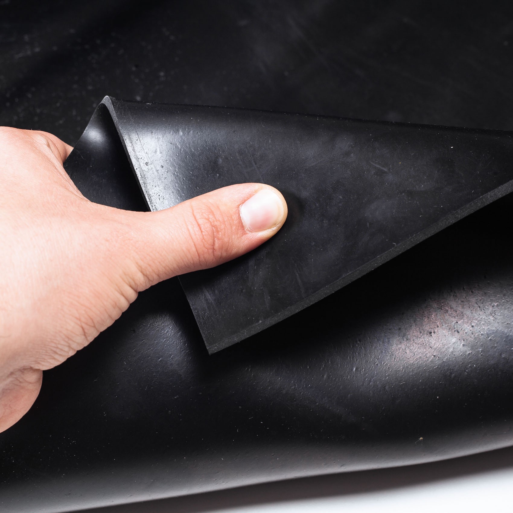 Gummi Gummiläufer Gummimatte SBR Schutzmatte Bodenbelag GLATT Schwarz 3mm Stark 100 cm Breite 50 x 100cm