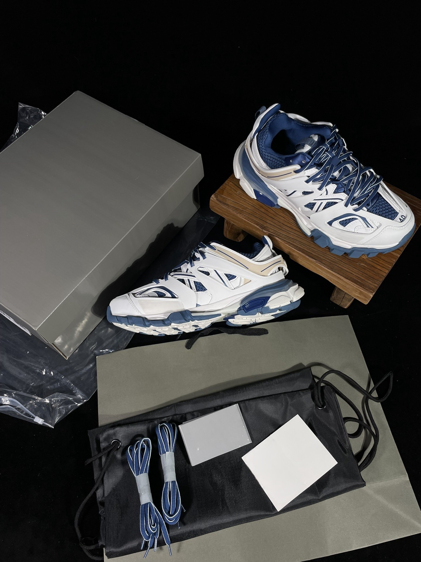 Femme Sneaker de piste masculine meilleure qualité Luxury Chaussures TRACLANTS 5A Track Track Triple Blue Tess.S.Trainer en cuir Gomma avec chaus