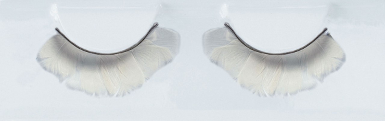 Weiße Valentina Feder Wimpern | Wir machen Party.de |