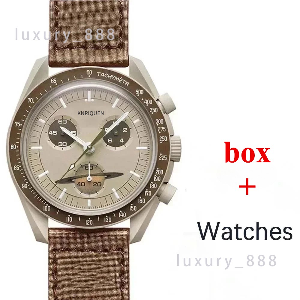 2025 VENTE HOT VENTE NOUVELLEMENT BLANCES pour hommes Luxury Wristwatch Case en plastique Chronograph Moon Watch with Box Explore Planet Quartz M