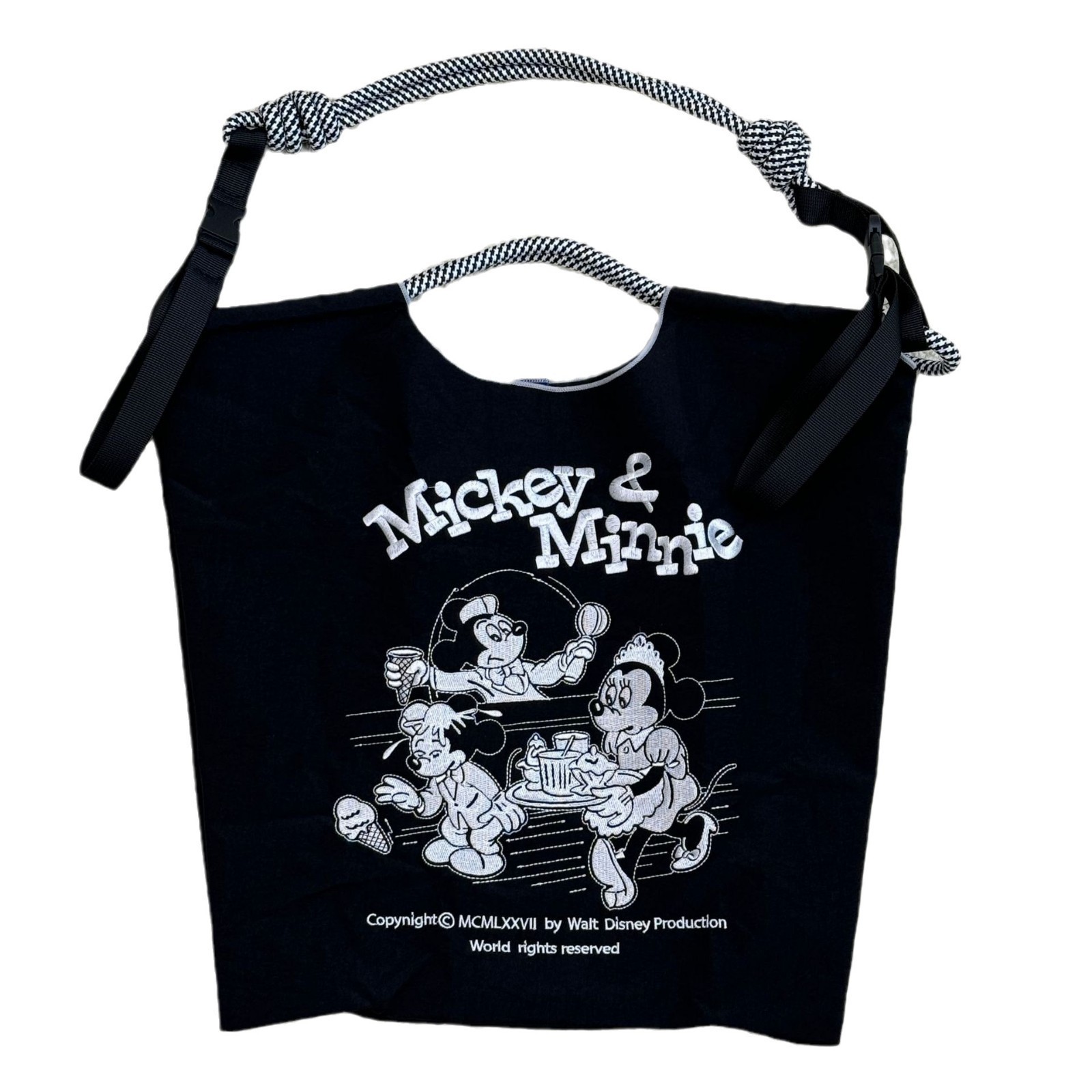 KD09 Femme Designer Canvas Tote - Accessoire de mode chic avec des détails brodés élégants