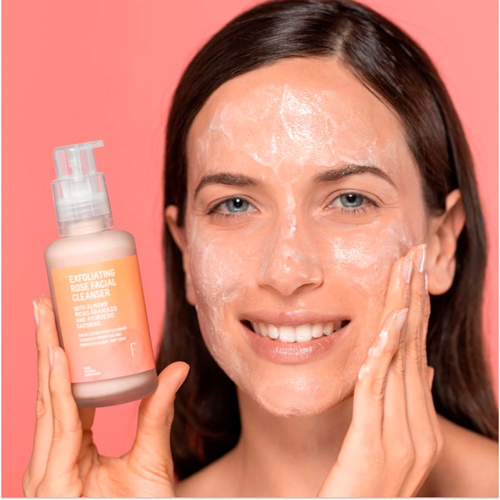 Exfoliating Rose Gesichtspeeling-Reiniger 100 ml