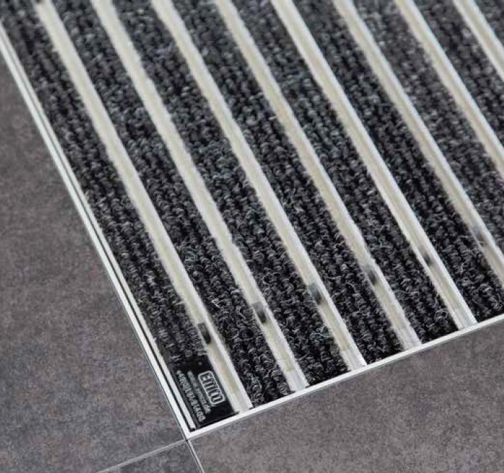 EMCO-Fußmatte 522 R mit Winkelrahmen 80 x 50 cm 