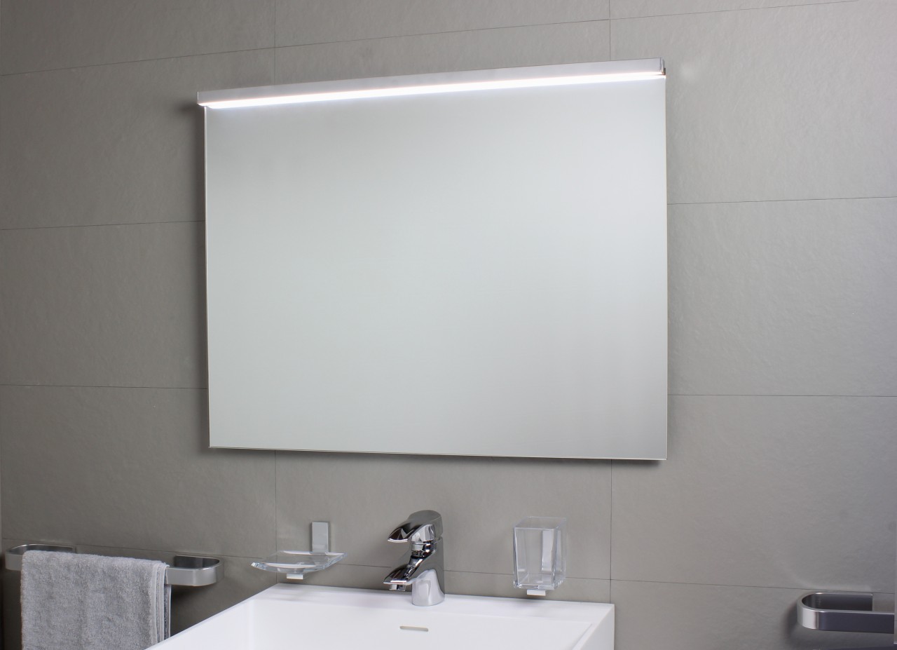Koh-i-Noor SARTORIA Spiegelleuchte mit LED-Licht. Anbringung an der oberen Spiegelkante mit Klebeban 7912