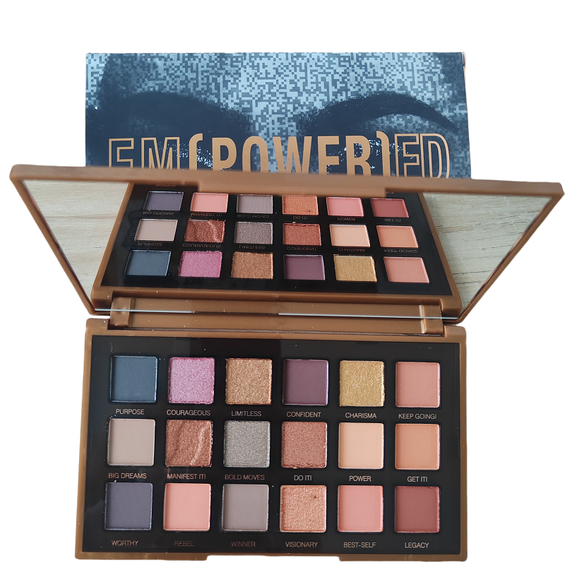 Palette Ombres à Paupières 18 Couleurs Maquillage Fards Mat et Irisé Yeux