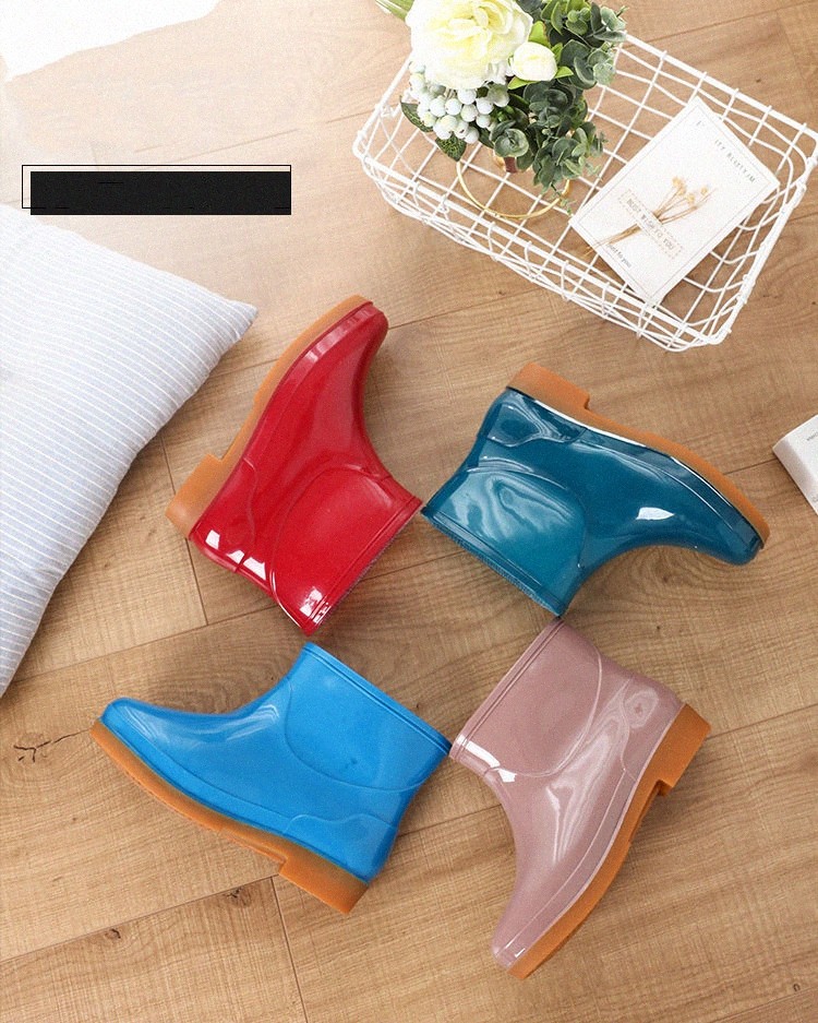 Designer boots short boot Anti slip and fashionable outer wear rain boots versatile rain boots water shoes thick soles women 36-41JU2H#