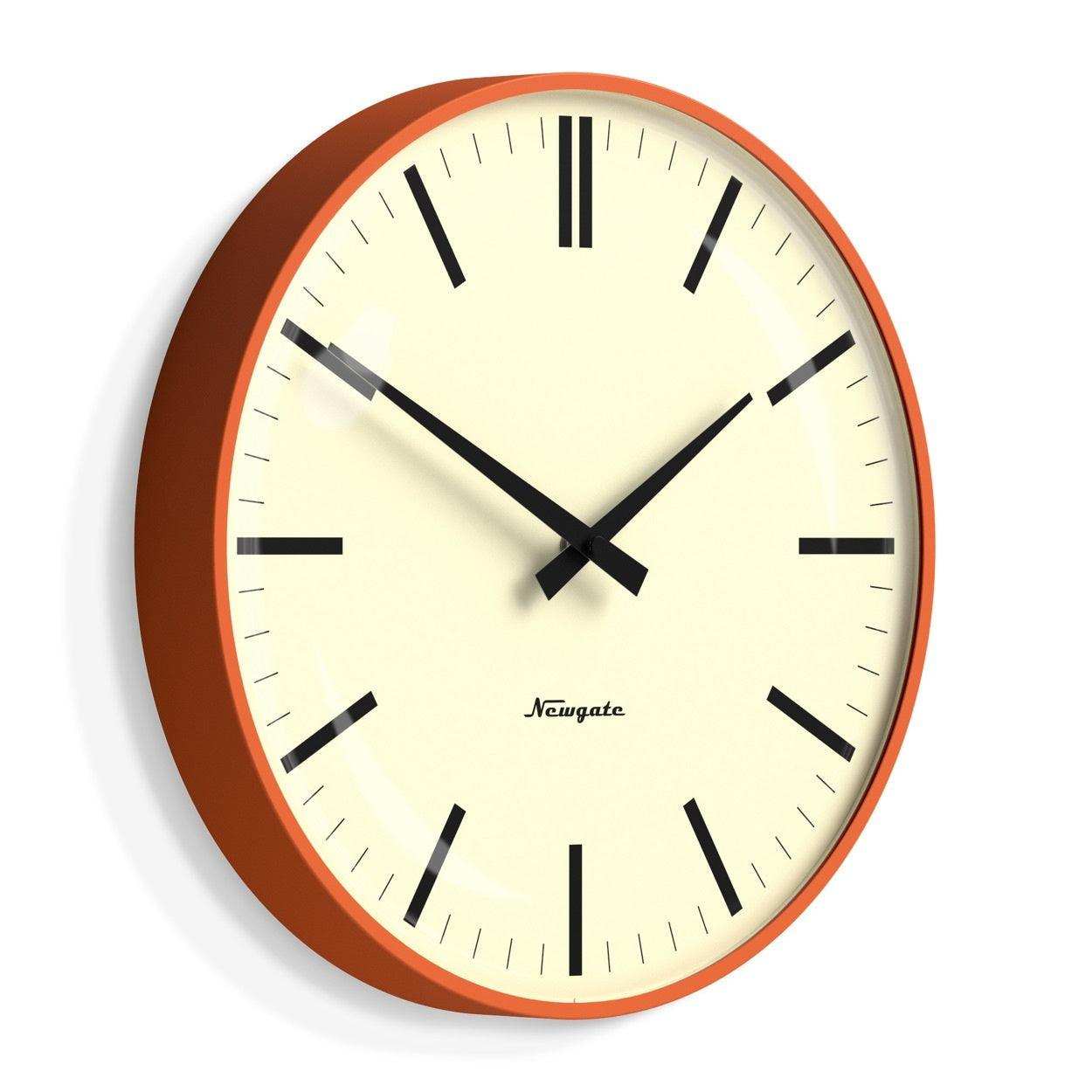 Newgate Radio City Wanduhr lines orange 33cm